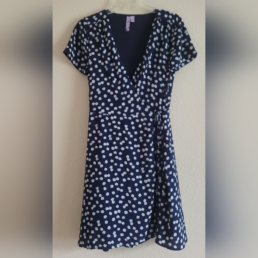 Francesca's Sz Medium Alya Wrap dress